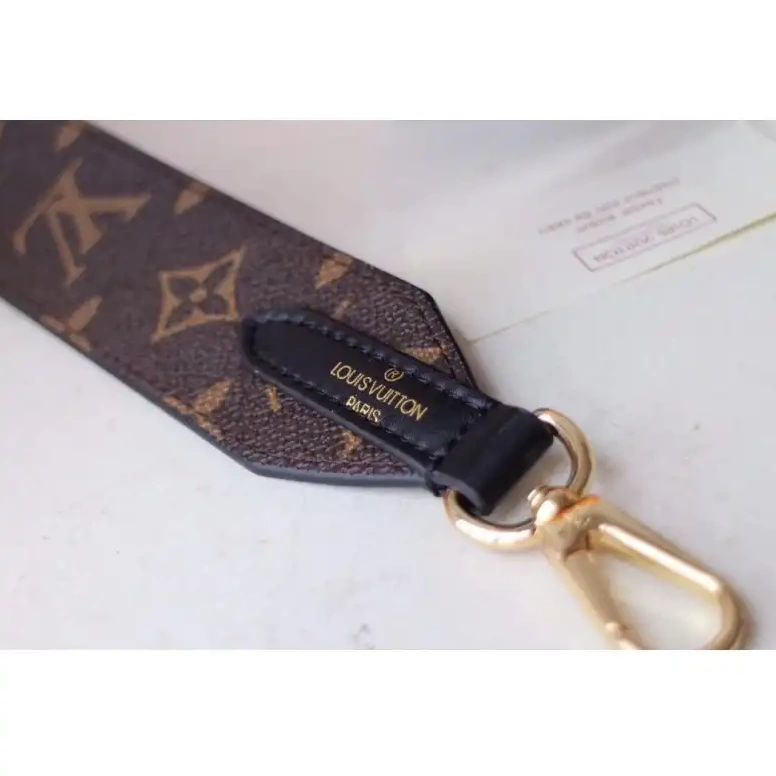 19B570099 LV Bags 0803